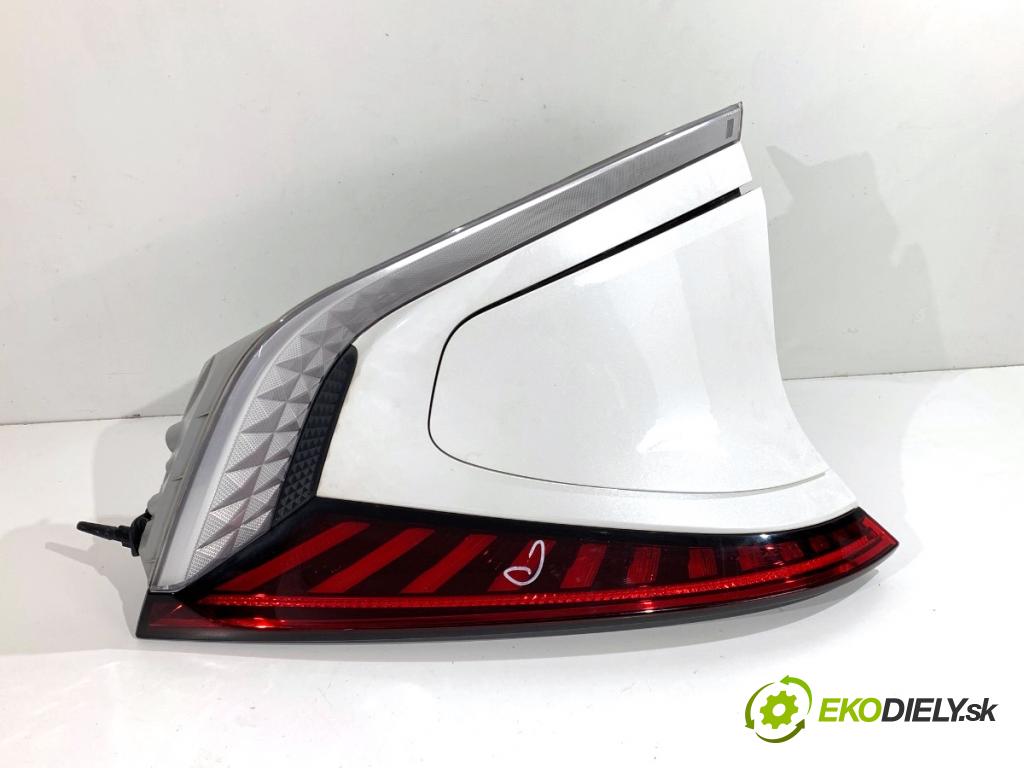 KIA EV6 liftback 2022 239 kW 77 AWD  Svetlo pravy zad 