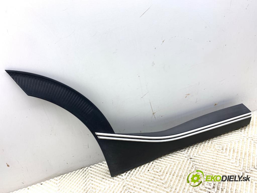 KIA EV6 liftback 2022 239 kW 77 AWD  Lišta Dvere pravy zad 87734-CV000