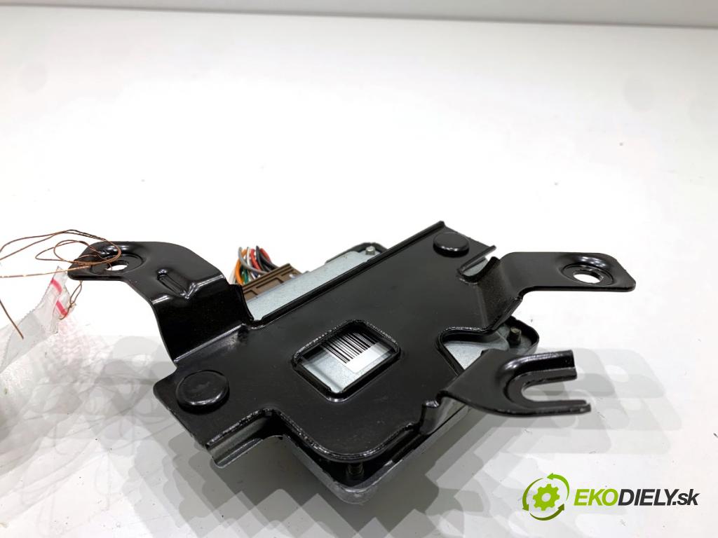 KIA EV6 liftback 2022 239 kW 77 AWD  senzor airbag 42951-18155 (Snímač)