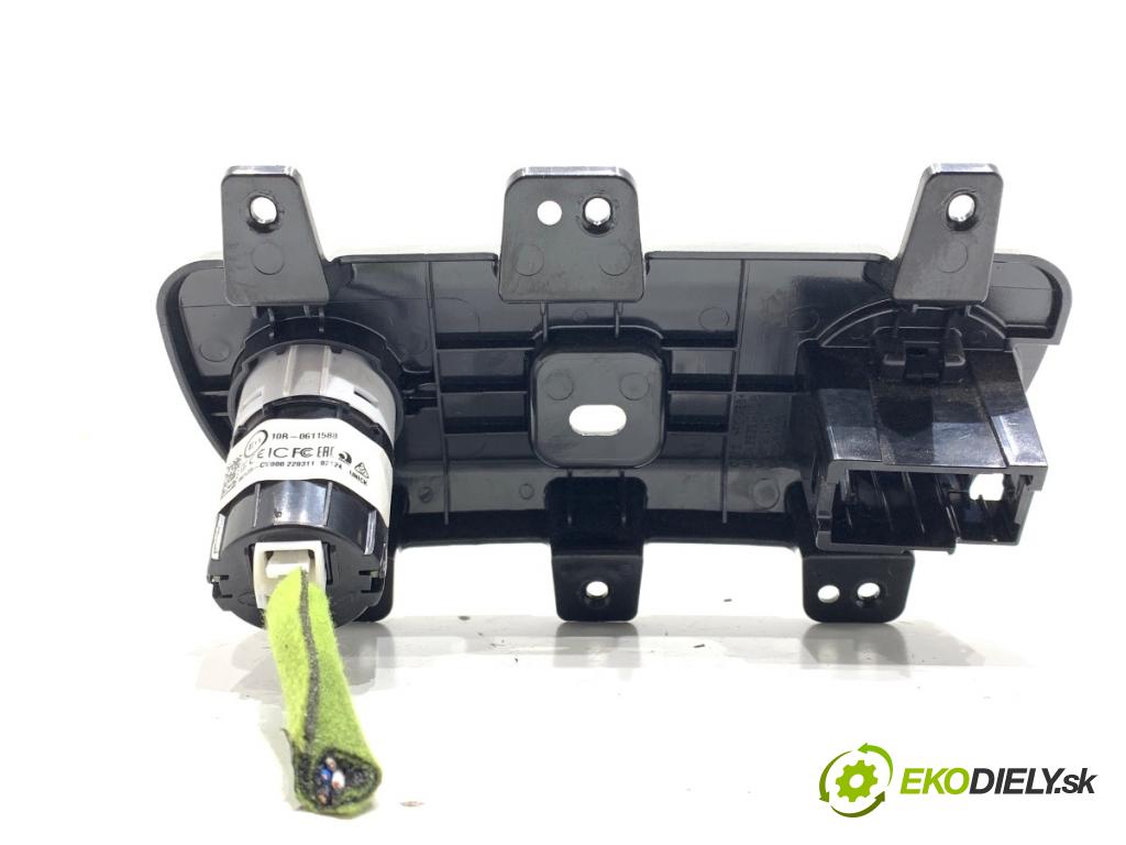 KIA EV6 liftback 2022 239 kW 77 AWD  HNÍZDO: USB 96125-CV000