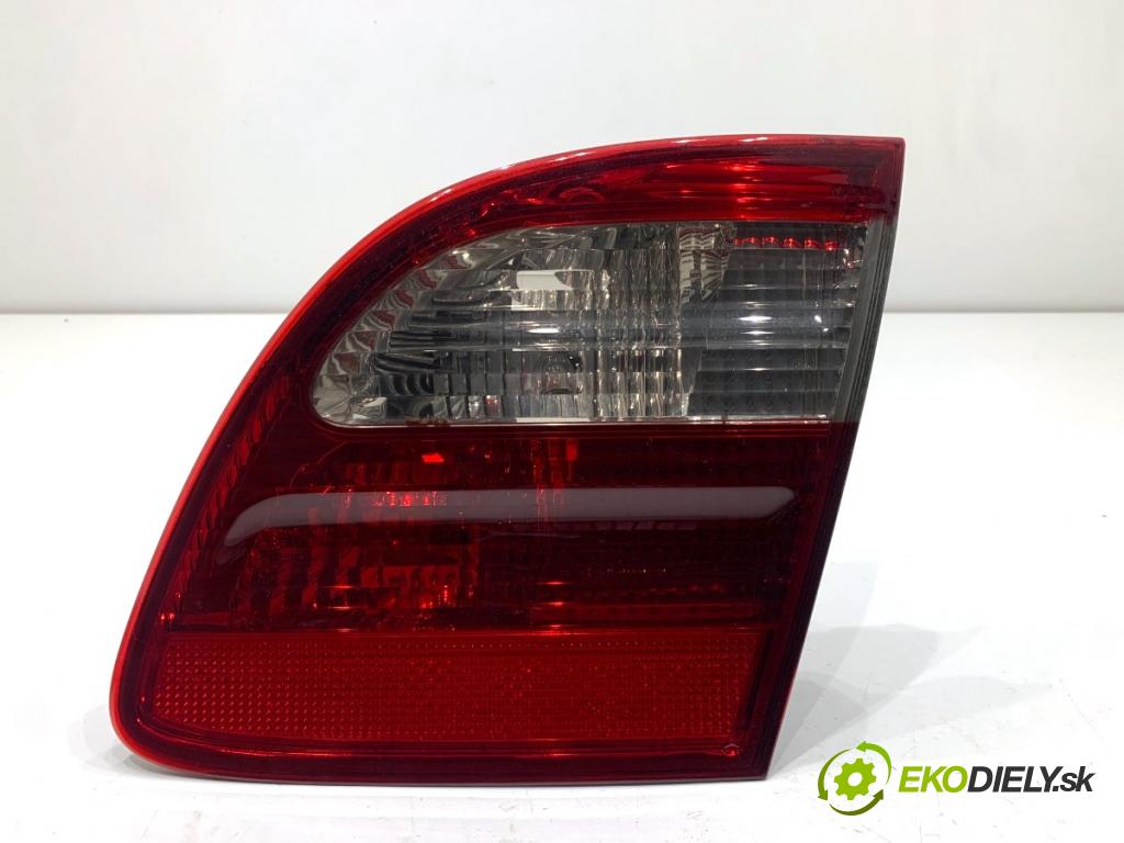 MERCEDES-BENZ S211 Kombi 2003 110 kW E 220 T CDI (211.206) 2148 světlo zadní část pravá vnitřní A2118201464 (Klika dveří ostatní)