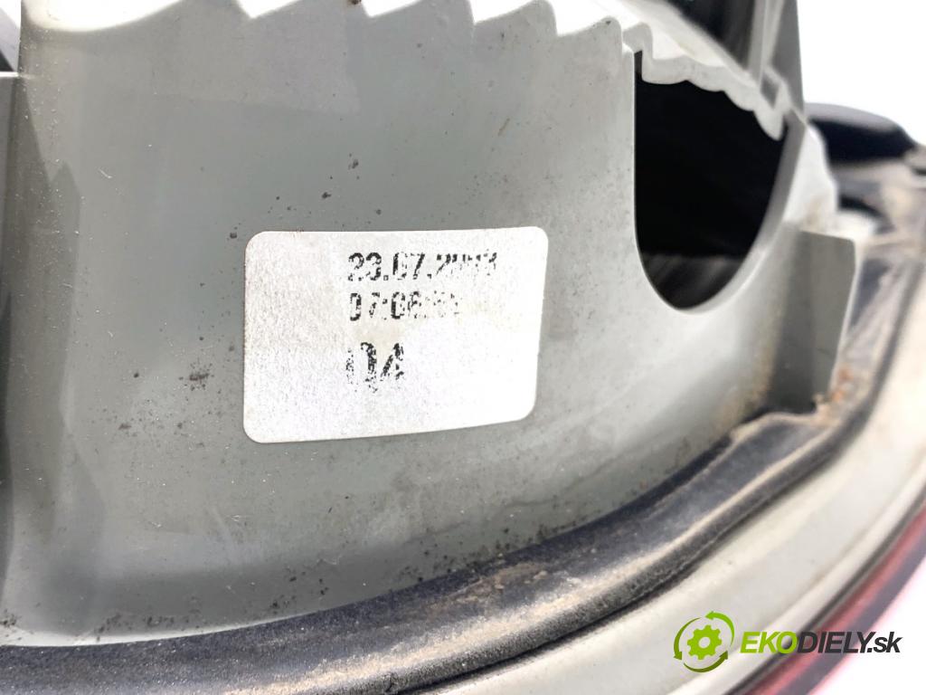 MERCEDES-BENZ S211 Kombi 2003 110 kW E 220 T CDI (211.206) 2148 světlo zadní část pravá vnitřní A2118201464 (Klika dveří ostatní)