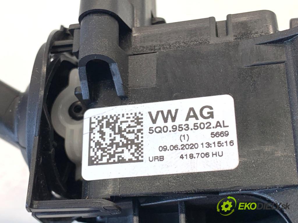 SKODA KAMIQ SUV 2020 110 kW 1.5 TSI 1495 Prepínač kombinovaný 5Q0953502AL 5Q0953521FR (Prepínacie páčky pod volantom)