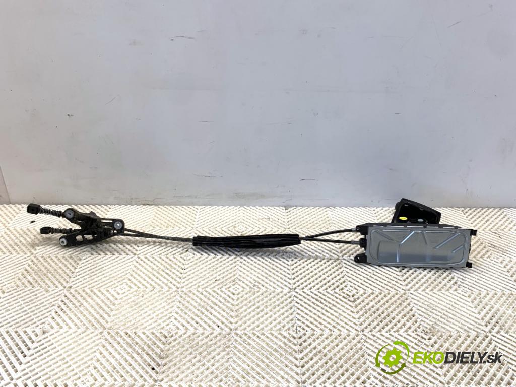 SKODA KAMIQ SUV 2020 110 kW 1.5 TSI 1495 Kulisa 2Q0711049L (Rýchlostná páka (kulisa))