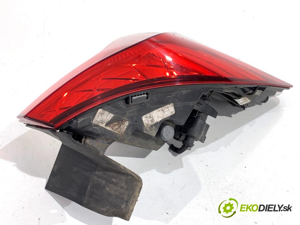 SKODA KAMIQ SUV 2020 110 kW 1.5 TSI 1495 Svetlo ľavy zad