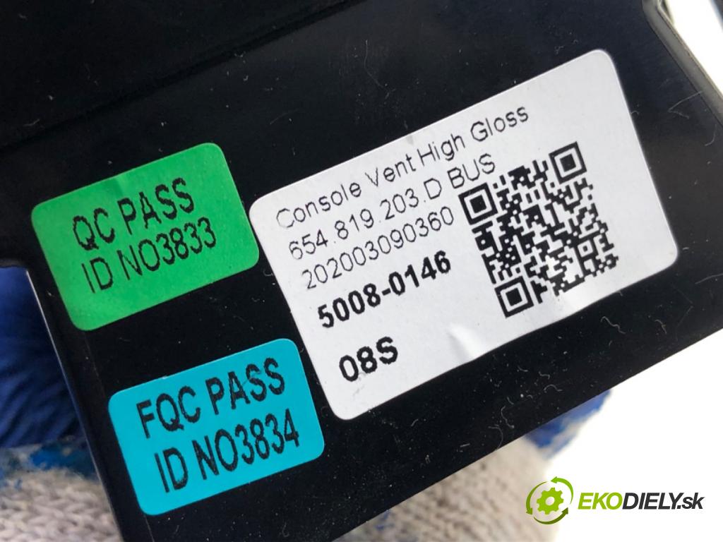 SKODA KAMIQ SUV 2020 110 kW 1.5 TSI 1495 mří topení zadní část 654819203D