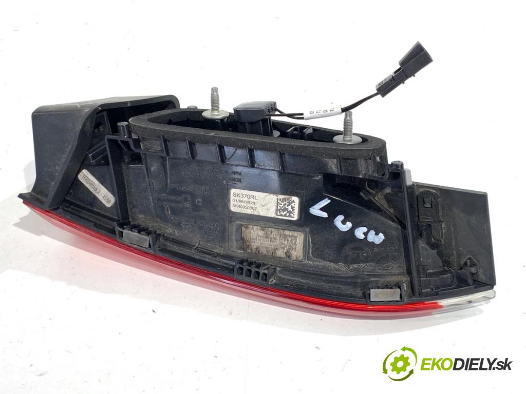 SKODA KAMIQ SUV 2020 110 kW 1.5 TSI 1495 světlo zadní část levá strana vnitřní 658945093 (Klika dveří ostatní)