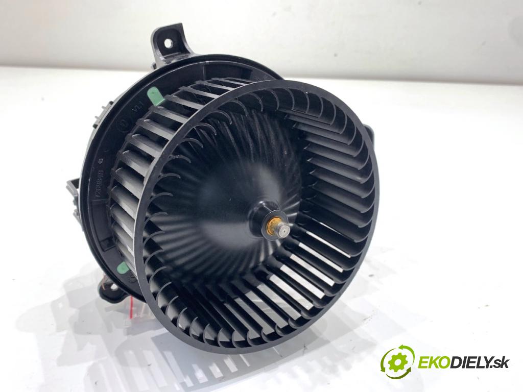 SKODA KAMIQ SUV 2025 110 kW 1.5 TSI 1495 ventilátor kúrenia 2Q1820021A