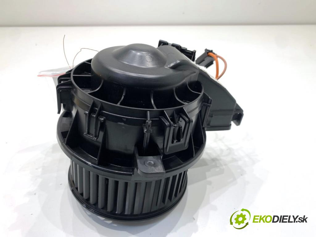 SKODA KAMIQ SUV 2025 110 kW 1.5 TSI 1495 ventilátor kúrenia 2Q1820021A