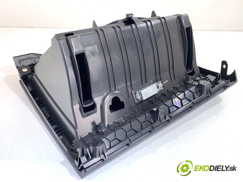 SKODA KAMIQ SUV 2025 110 kW 1.5 TSI 1495 Priehradka, kastlík spolujazdca 655857097E (Priehradka (kastlík))