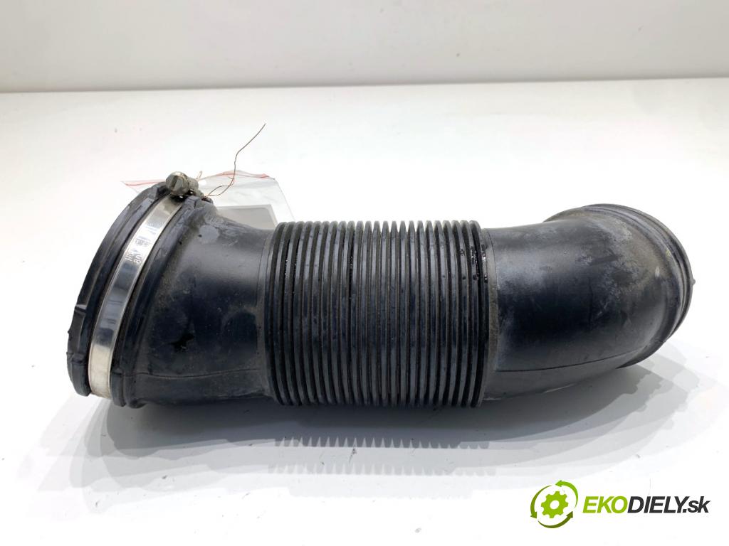 SKODA KAMIQ SUV 2025 110 kW 1.5 TSI 1495 Rúra vzduchu 5Q0129684E