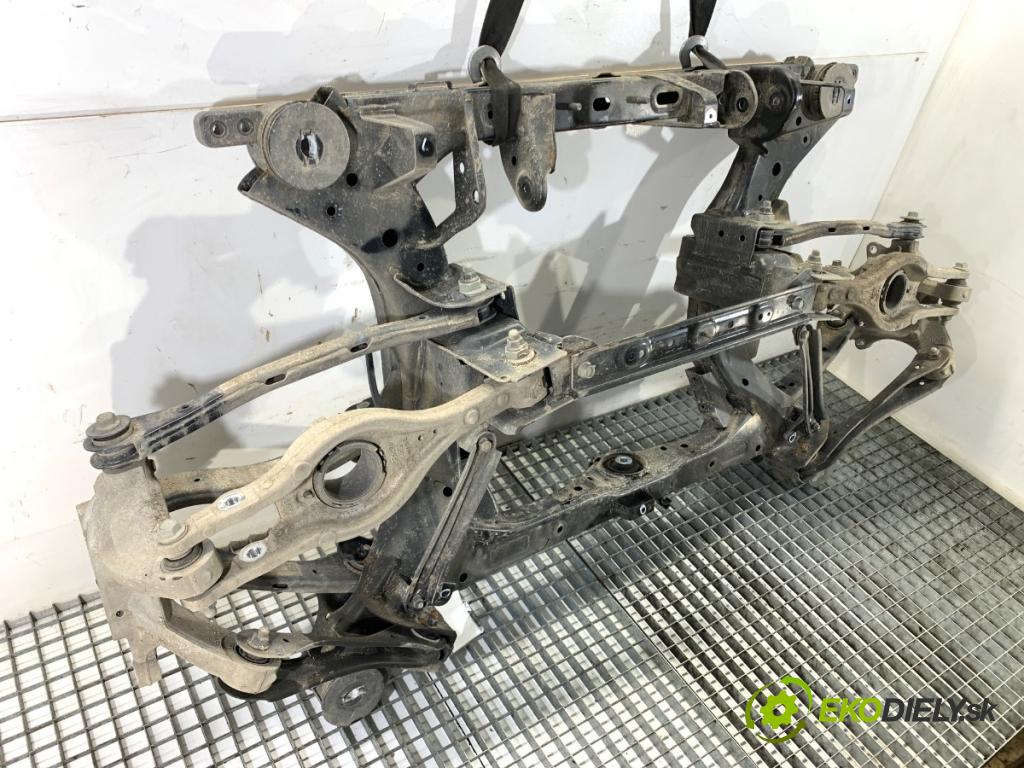 KIA EV6 liftback 2022 239 kW 77 AWD  výztuha zadní část 55405-CV000