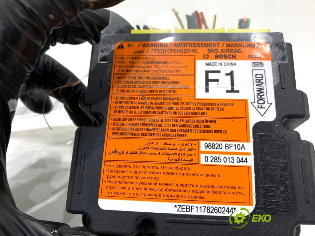 NISSAN JUKE F15 SUV 2017 85 kW 1.2 DIG-T 1197 senzor airbag 98820BF10A (Snímač)