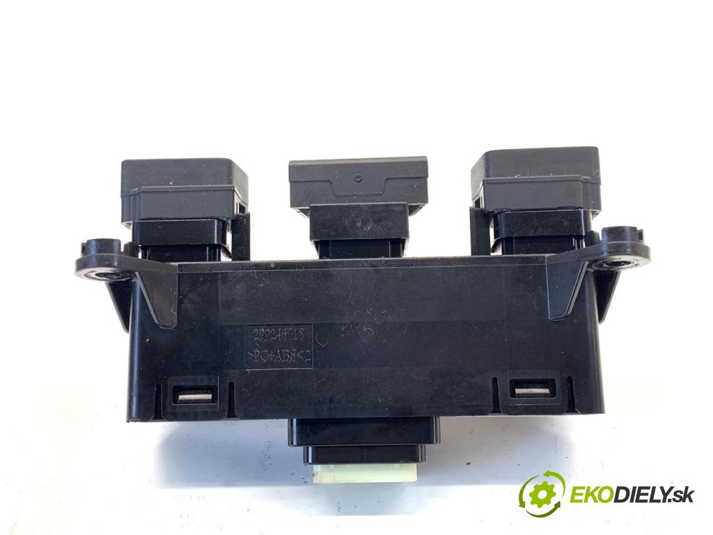 KIA EV6 liftback 2022 239 kW 77 AWD  Panel přepínač PDC KAMERY 93310-CV000