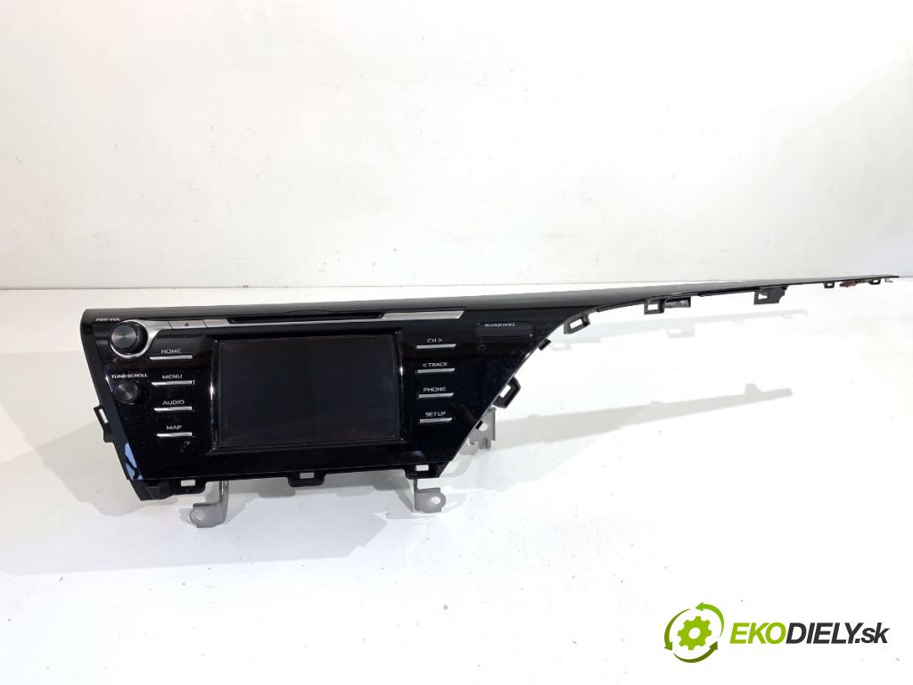TOYOTA CAMRY sedan 2019 131 kW 2.5 Hybrid (AXVH71_) 2487 RADIO 86140-33C80 (Audio zariadenie)