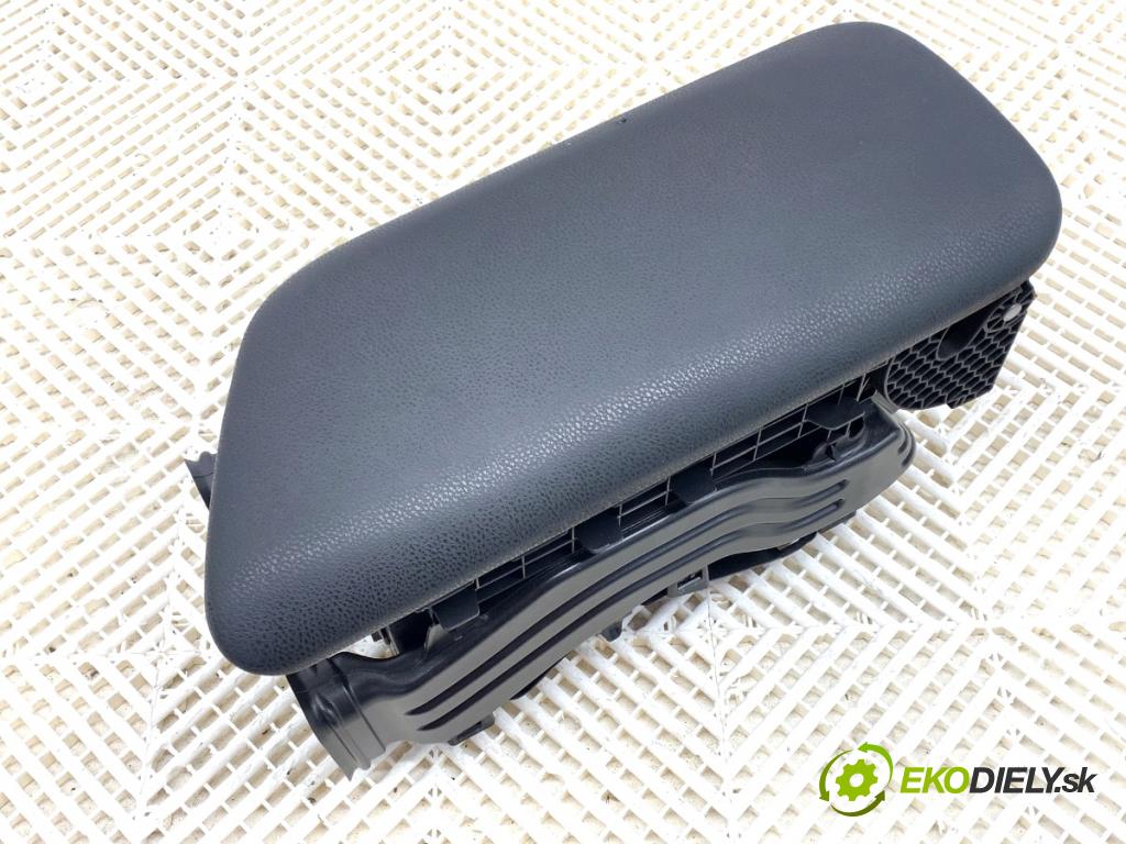 TOYOTA CAMRY sedan 2019 131 kW 2.5 Hybrid (AXVH71_) 2487 loketní opěrka 58812-33100 (Loketní opěrka)