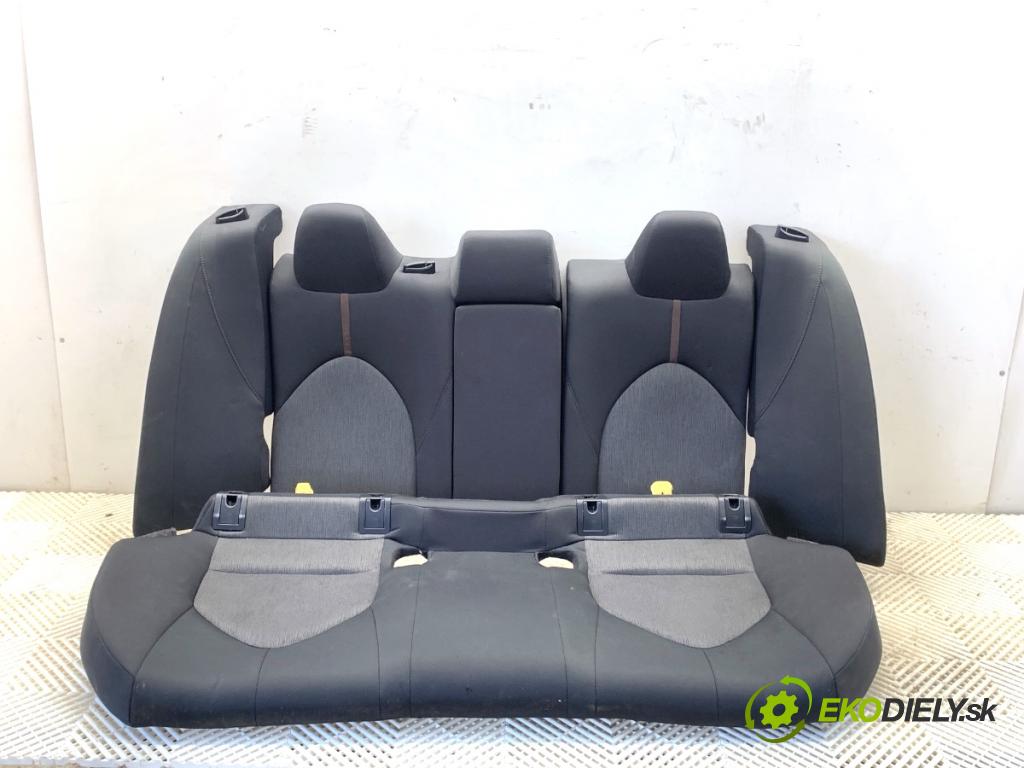 TOYOTA CAMRY sedan 2019 131 kW 2.5 Hybrid (AXVH71_) 2487 sedadlo druhý VLÁDA: 