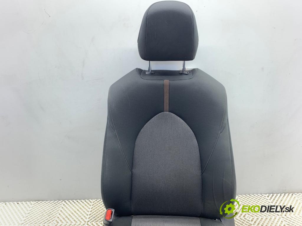 TOYOTA CAMRY sedan 2019 131 kW 2.5 Hybrid (AXVH71_) 2487 Sedadlo ľavy predný
