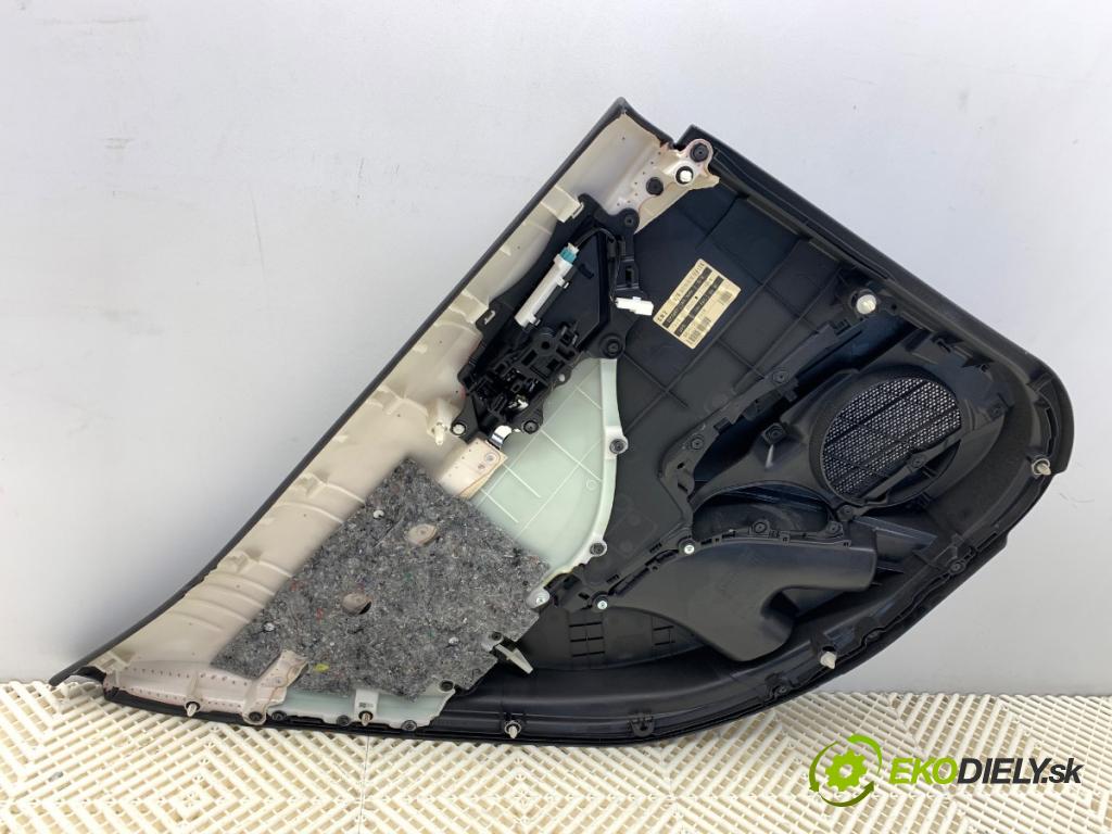 TOYOTA CAMRY sedan 2019 131 kW 2.5 Hybrid (AXVH71_) 2487 čalúnenie Dvere pravy zad