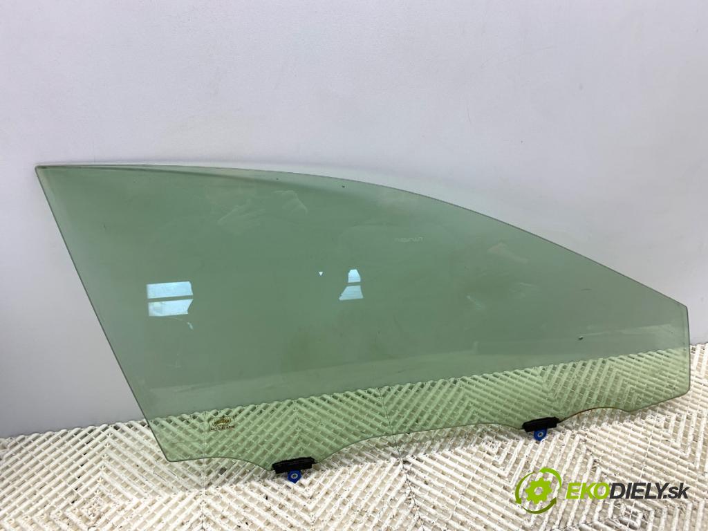 TOYOTA CAMRY sedan 2019 131 kW 2.5 Hybrid (AXVH71_) 2487 okno pravý přední část 