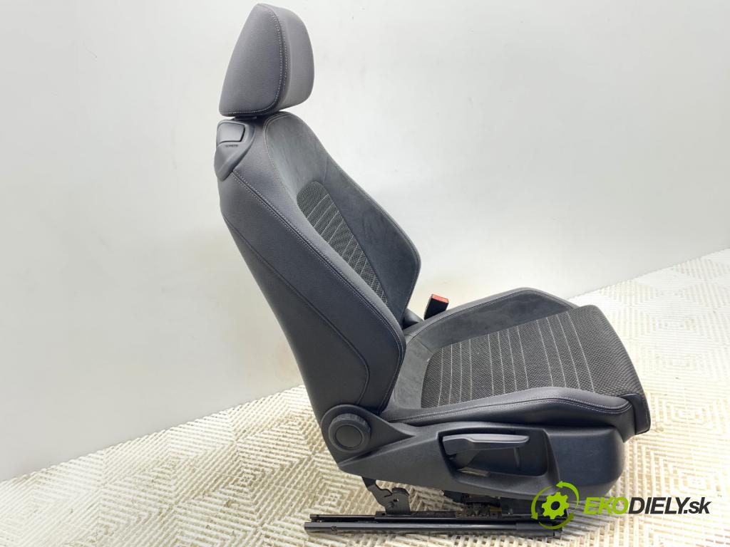 VW SCIROCCO III coupe 2009 118 kW 1.4 TSI 1390 sedadlo pravý přední část