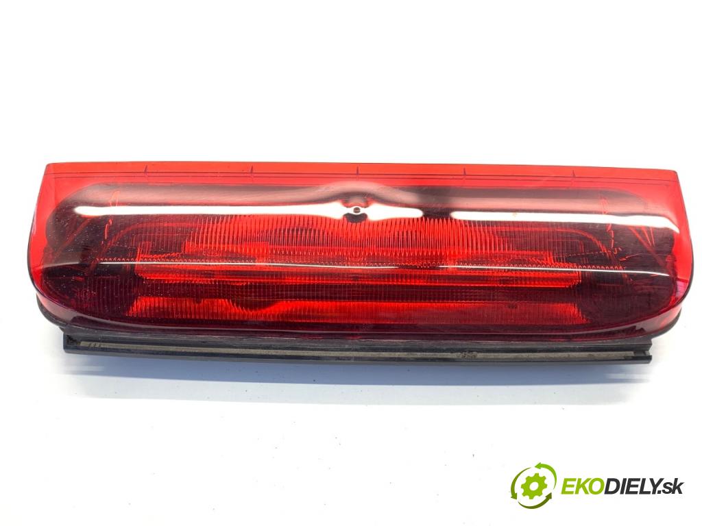 FORD TRANSIT COURIER Nadwozie pełne/minivan 2022 74 kW 1.0 EcoBoost 998 světlo brzdových světel DT11-13R601-AE