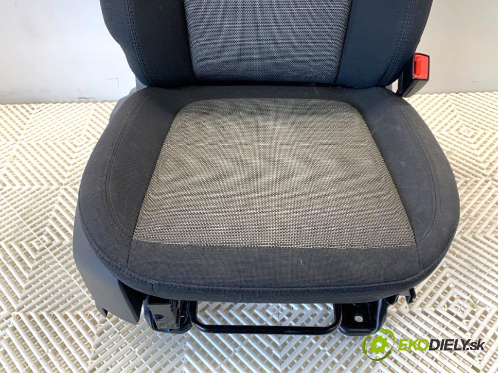 FORD TRANSIT CONNECT Nadwozie pełne/minivan 2022 74 kW 1.0 EcoBoost 998 Sedadlo pravy predný
