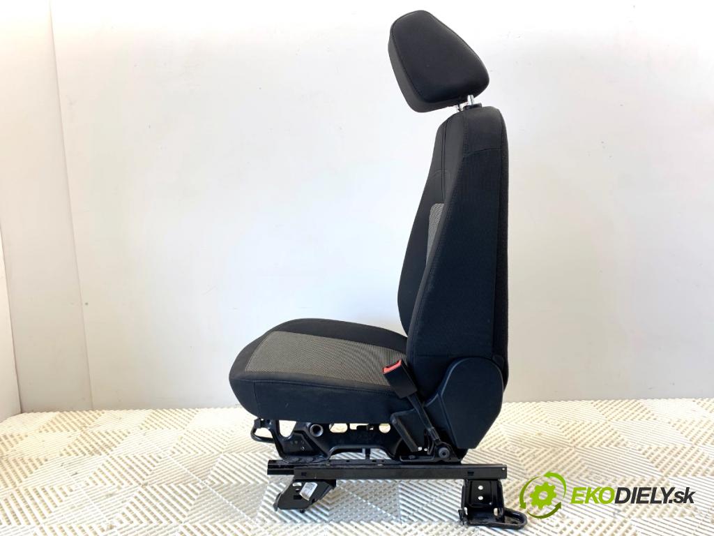 FORD TRANSIT CONNECT Nadwozie pełne/minivan 2022 74 kW 1.0 EcoBoost 998 Sedadlo pravy predný