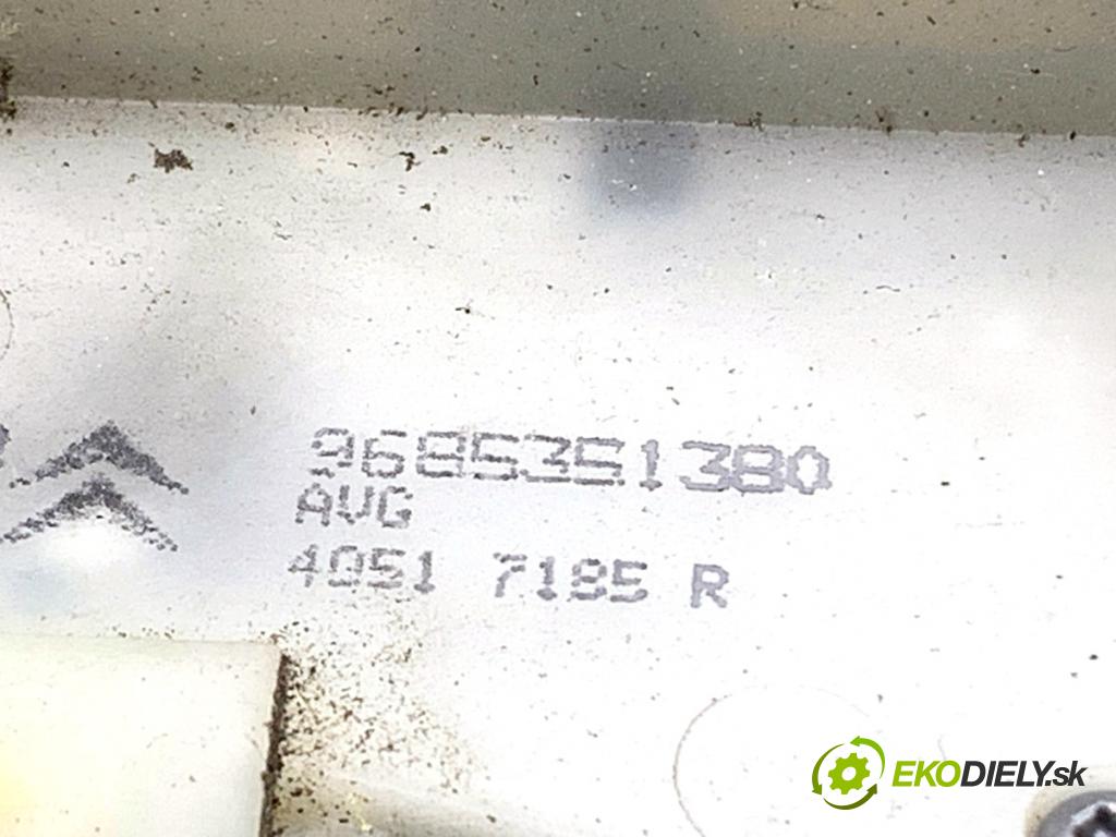 DS DS 4 / DS 4 CROSSBACK liftback 2018 88 kW 1.6 BlueHDi 120 1560 zámok dveře levý přední část 9685351380