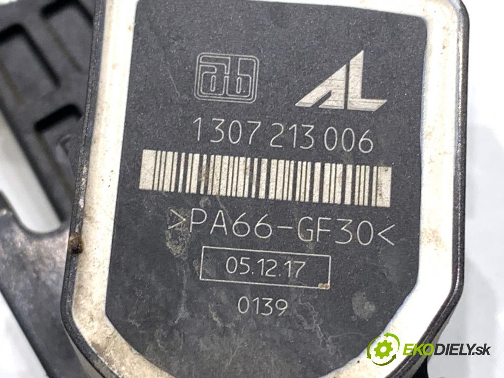 DS DS 4 / DS 4 CROSSBACK liftback 2018 88 kW 1.6 BlueHDi 120 1560 Snímač XENON predný 1307213006 (Snímač)