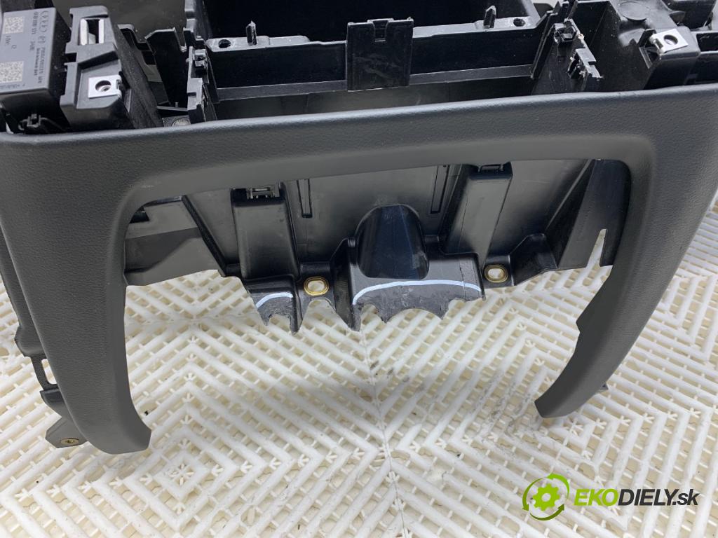 AUDI A8 D4 sedan 2016 445 kW S8 plus quattro 3993 Palubná doska VANKÚŠ: spolujazdca 4H1857009