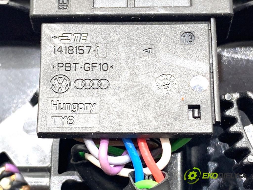 AUDI A7 4G liftback 2017 245 kW 3.0 TFSI quattro 2995 Mriežky kúrenia zad 4G0819203