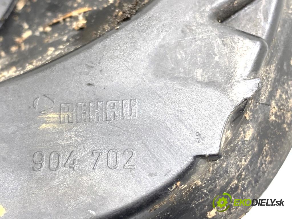 AUDI A8 D4 sedan 2016 445 kW S8 plus quattro 3993 Mriežky nárazníka pravy predný CARBON: