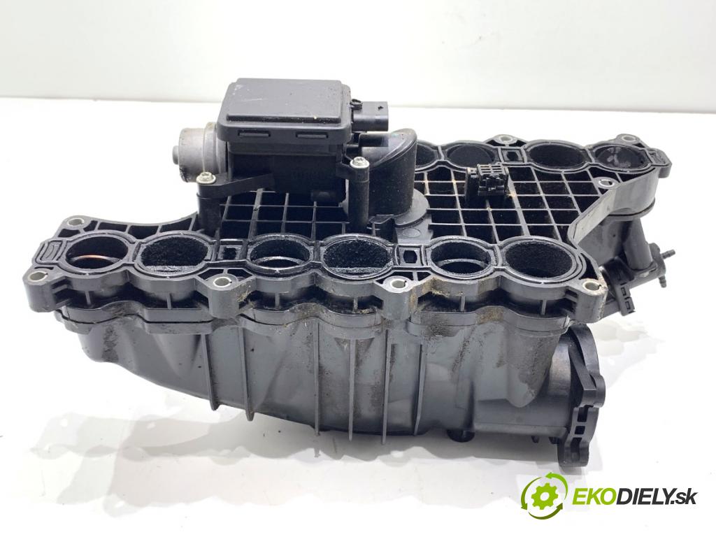 JEEP GRAND CHEROKEE WK SUV 2012 177 kW 3.0 CRD V6 4x4 2987 potrubí sání 70352450 (Sací potrubí)