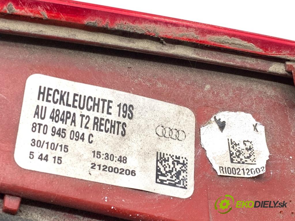 AUDI A5 8T coupe 2016 140 kW 2.0 TDI quattro 1968 světlo zadní část pravá vnitřní 8T0945094C (Klika dveří ostatní)