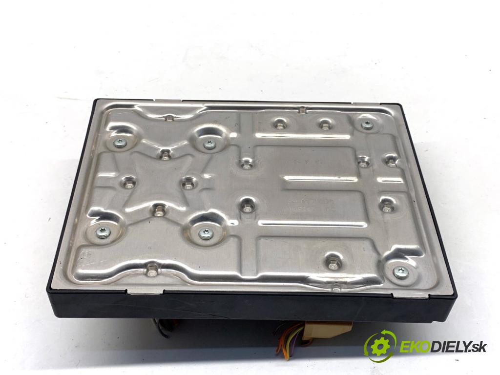 AUDI A5 8T coupe 2016 140 kW 2.0 TDI quattro 1968 modul komfortu 8K0907063DH (Komfortní modul)