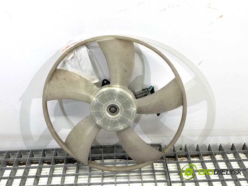 TOYOTA YARIS II liftback 2006 64 kW 1.3 VVT-i (SCP90_) 1298 Ventilátor chladiča  (Ventilátor)