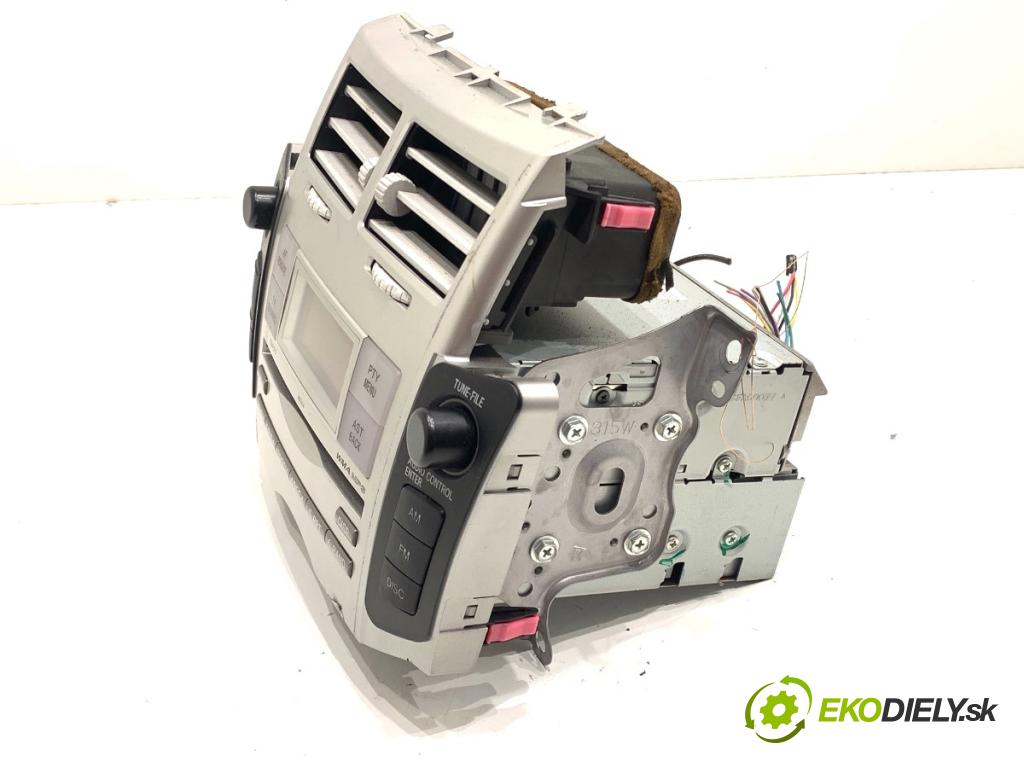 TOYOTA YARIS II liftback 2006 64 kW 1.3 VVT-i (SCP90_) 1298 RADIO 86120-0D210 (Audio zariadenie)