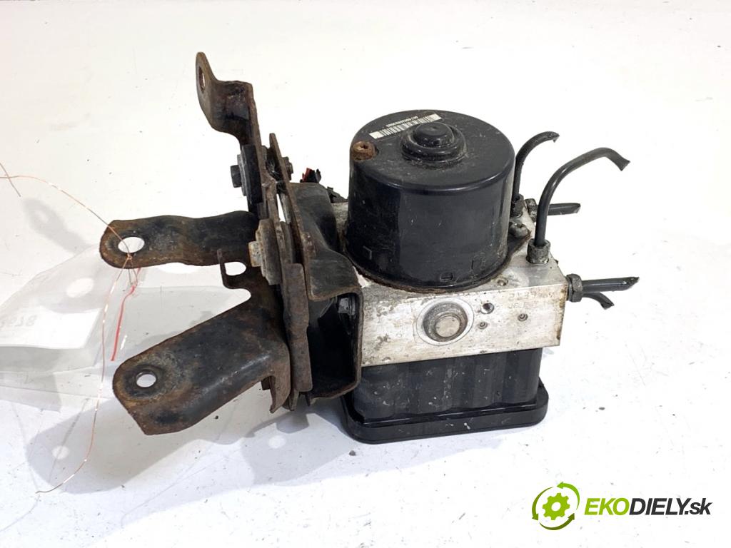 TOYOTA YARIS II liftback 2006 64 kW 1.3 VVT-i (SCP90_) 1298 pumpa ABS 44540-0D011 (Pumpa ABS)