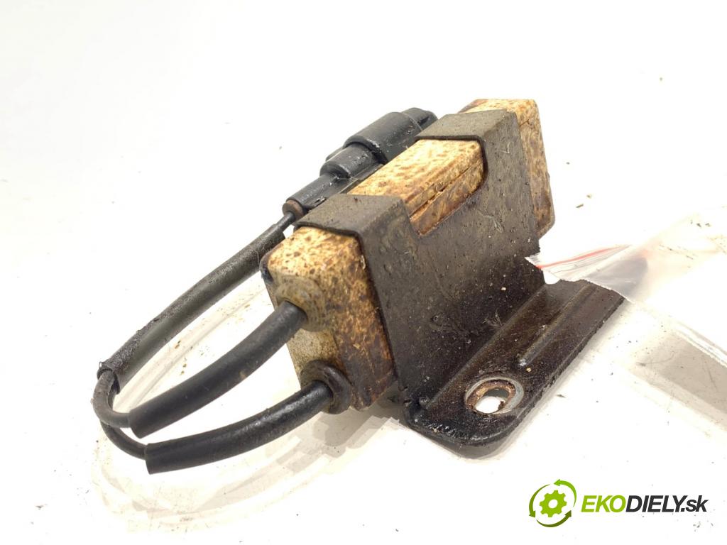 TOYOTA YARIS II liftback 2006 64 kW 1.3 VVT-i (SCP90_) 1298 Modul ventilátora