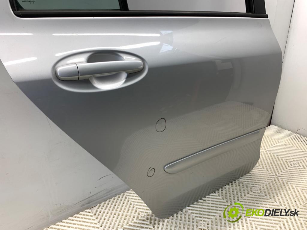 TOYOTA YARIS II liftback 2006 64 kW 1.3 VVT-i (SCP90_) 1298 Dvere pravy zad 1E7