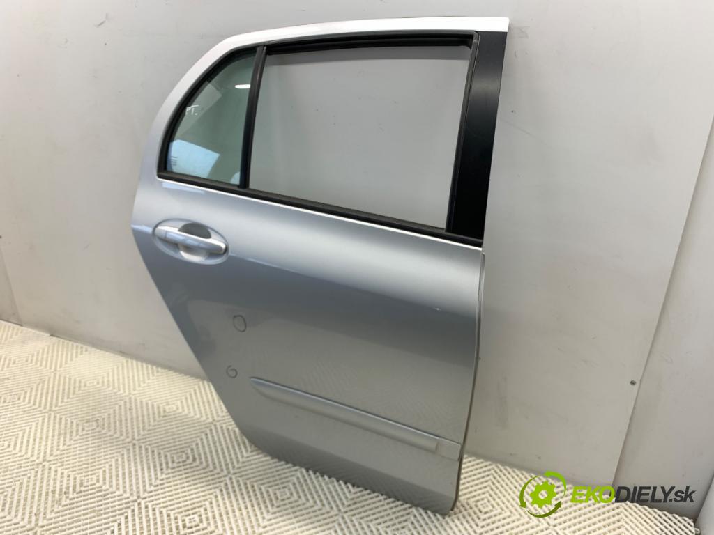 TOYOTA YARIS II liftback 2006 64 kW 1.3 VVT-i (SCP90_) 1298 Dvere pravy zad 1E7