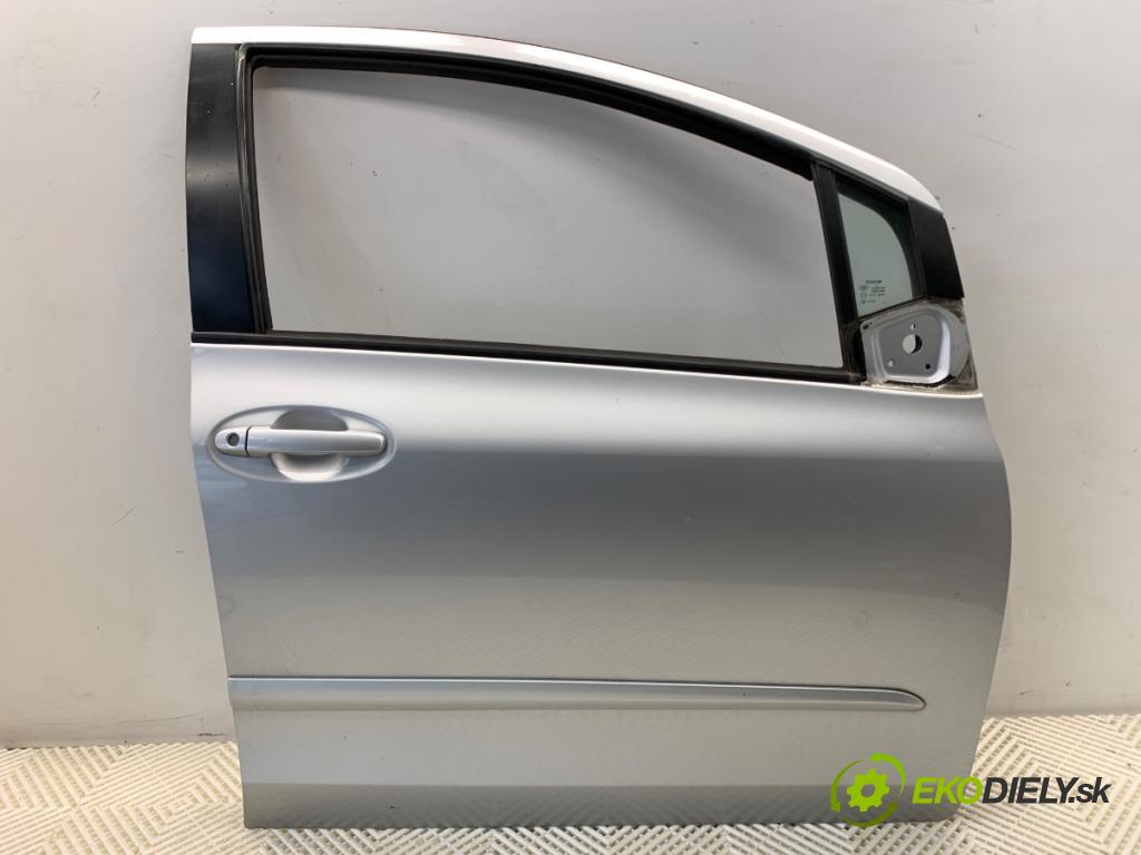 TOYOTA YARIS II liftback 2006 64 kW 1.3 VVT-i (SCP90_) 1298 Dvere pravy predný 1E7