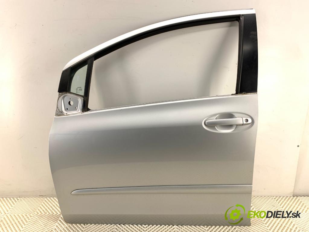 TOYOTA YARIS II liftback 2006 64 kW 1.3 VVT-i (SCP90_) 1298 Dvere ľavy predný 1E7