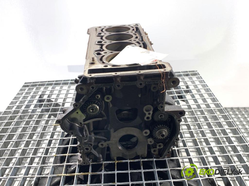 VW PASSAT B8 sedan 2022 206 kW 2.0 TSI 4motion 1984 blok Motor 06Q103023A (Blok motora)