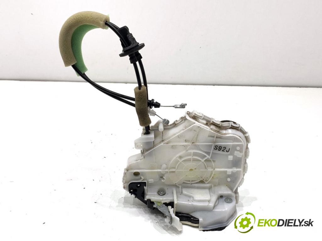 MAZDA 3 BP liftback 2019 132 kW SKYACTIV-X M Hybrid (BP2H) 1998 zámok Dvere ľavy zad J15B274