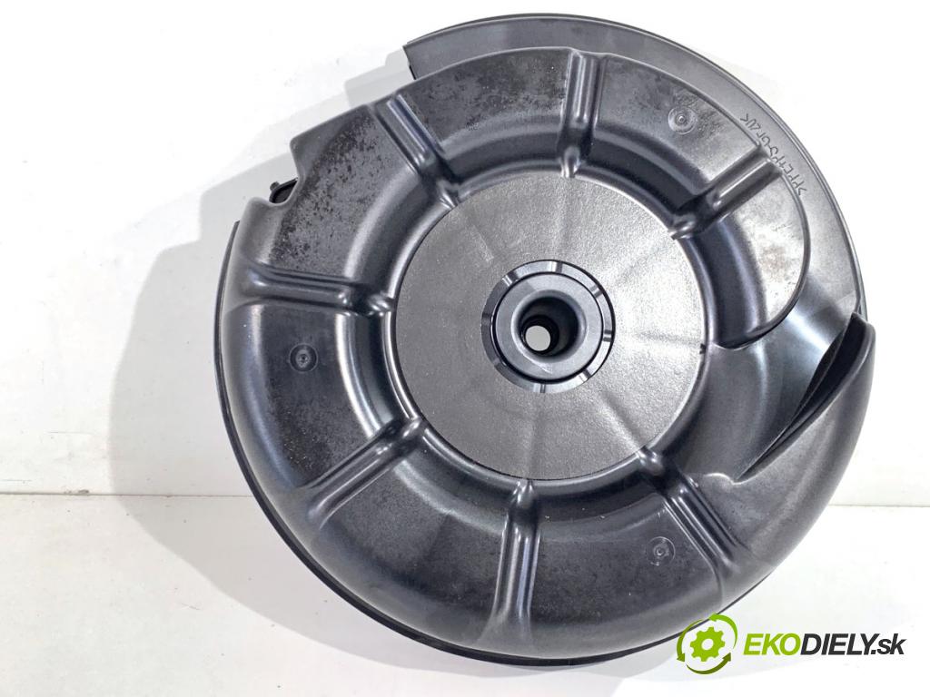 MAZDA 3 BP liftback 2019 132 kW SKYACTIV-X M Hybrid (BP2H) 1998 subwoofer K12366960 (Audio zariadenie)