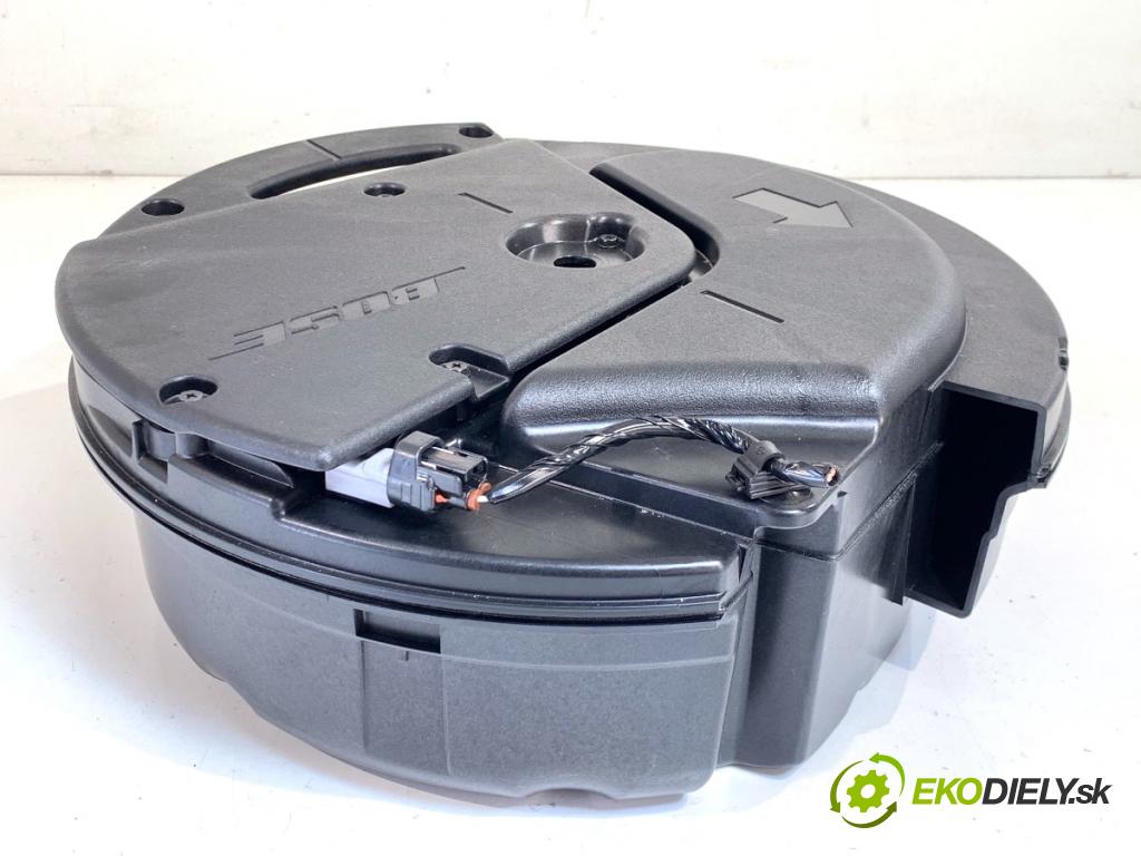 MAZDA 3 BP liftback 2019 132 kW SKYACTIV-X M Hybrid (BP2H) 1998 subwoofer K12366960 (Audio zariadenie)