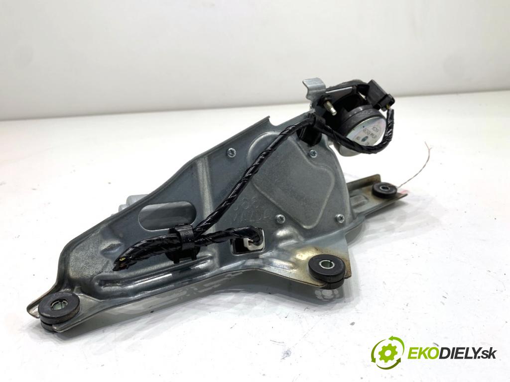 MAZDA 3 BP liftback 2019 132 kW SKYACTIV-X M Hybrid (BP2H) 1998 Motor stieračov zad