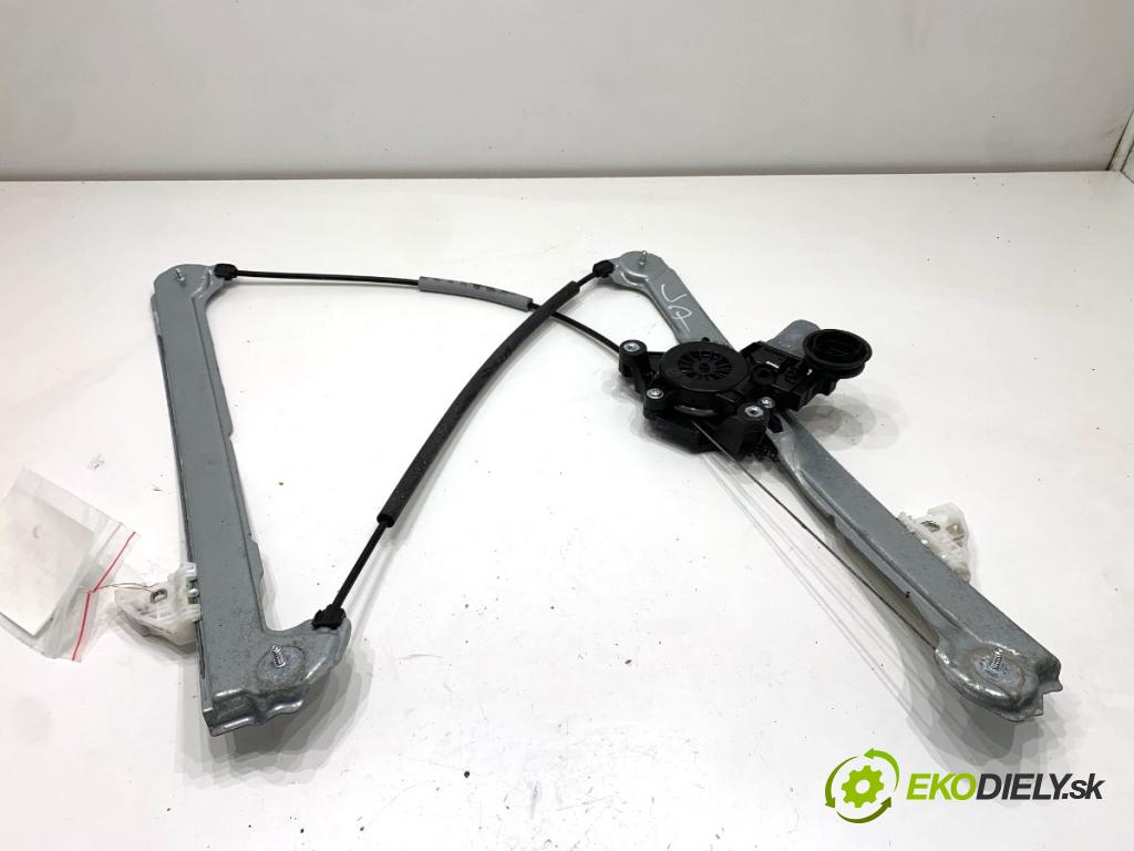 MAZDA 3 BP liftback 2019 132 kW SKYACTIV-X M Hybrid (BP2H) 1998 mechanismus okna levý přední část CR01526F